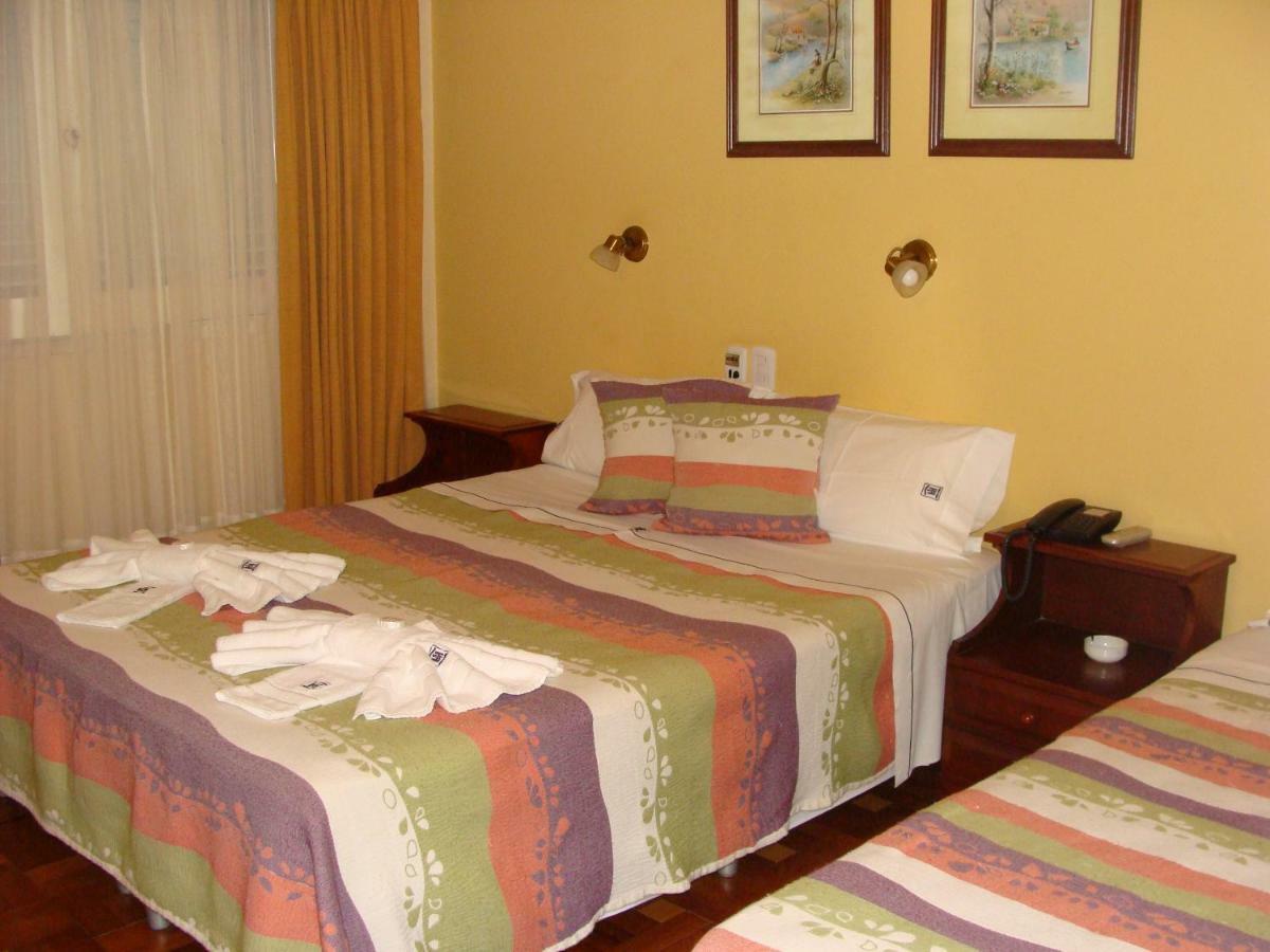 Hotel San Martin Реконкиста Экстерьер фото