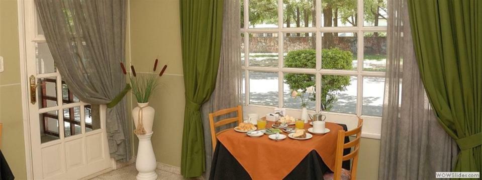 Hotel San Martin Реконкиста Экстерьер фото